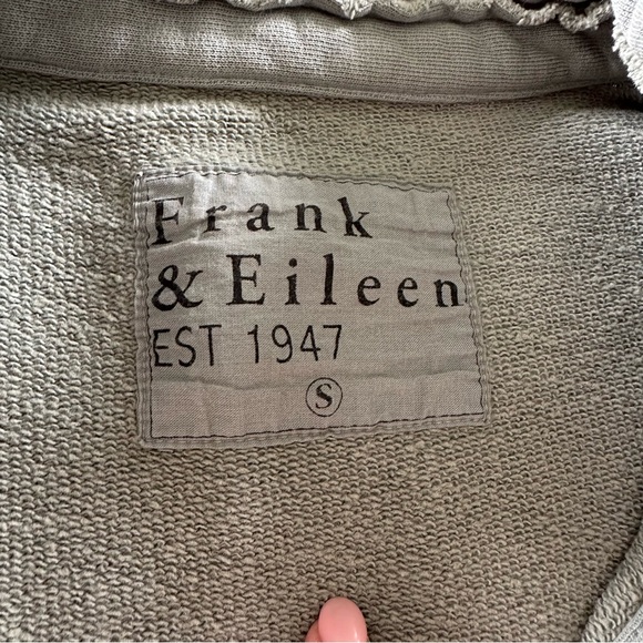 Frank & Eileen Patrick Triple Fleece - Picture 3 of 8